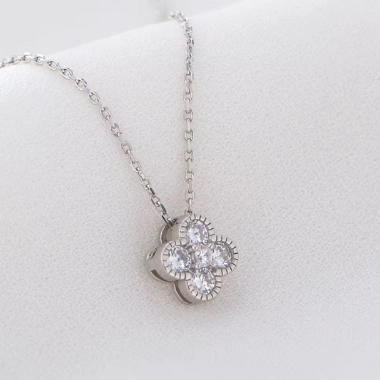 LIORA NECKLACE